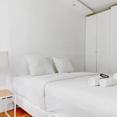 Bm-appartement Chic Avec Terrasse - Champs-elysees * Párizs