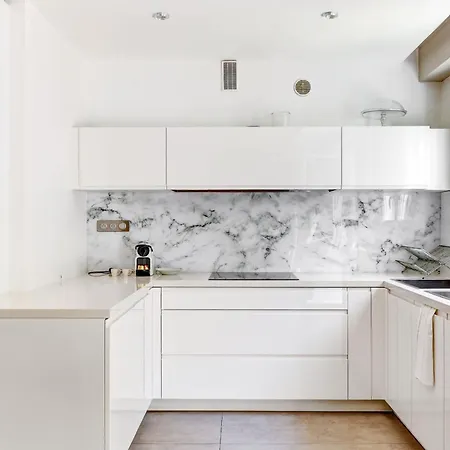 Bm-appartement Chic Avec Terrasse - Champs-elysees Lägenhet Paris