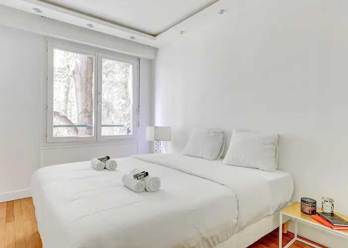 Bm-appartement Chic Avec Terrasse - Champs-elysees 파리