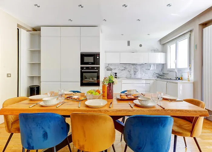 Bm-appartement Chic Avec Terrasse - Champs-elysees *