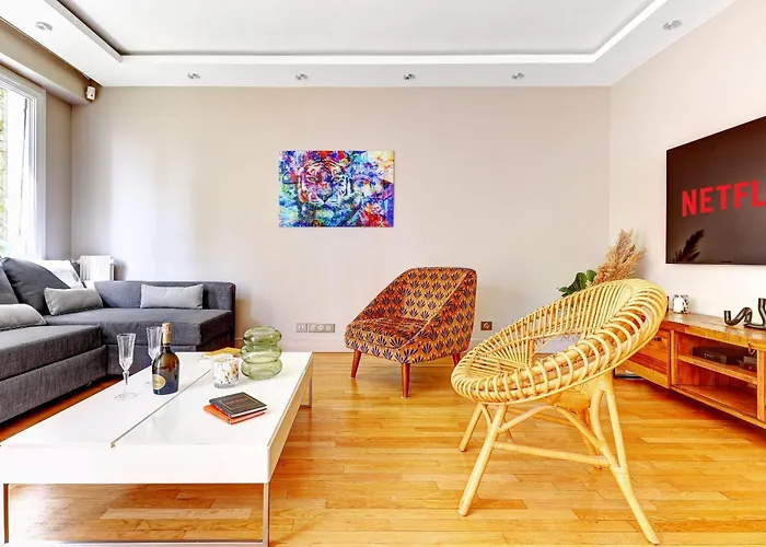 Bm-appartement Chic Avec Terrasse - Champs-elysees